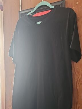 George Black V-Neck Short Sleeve Tee